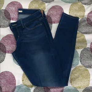 Levi’s 710 jeans